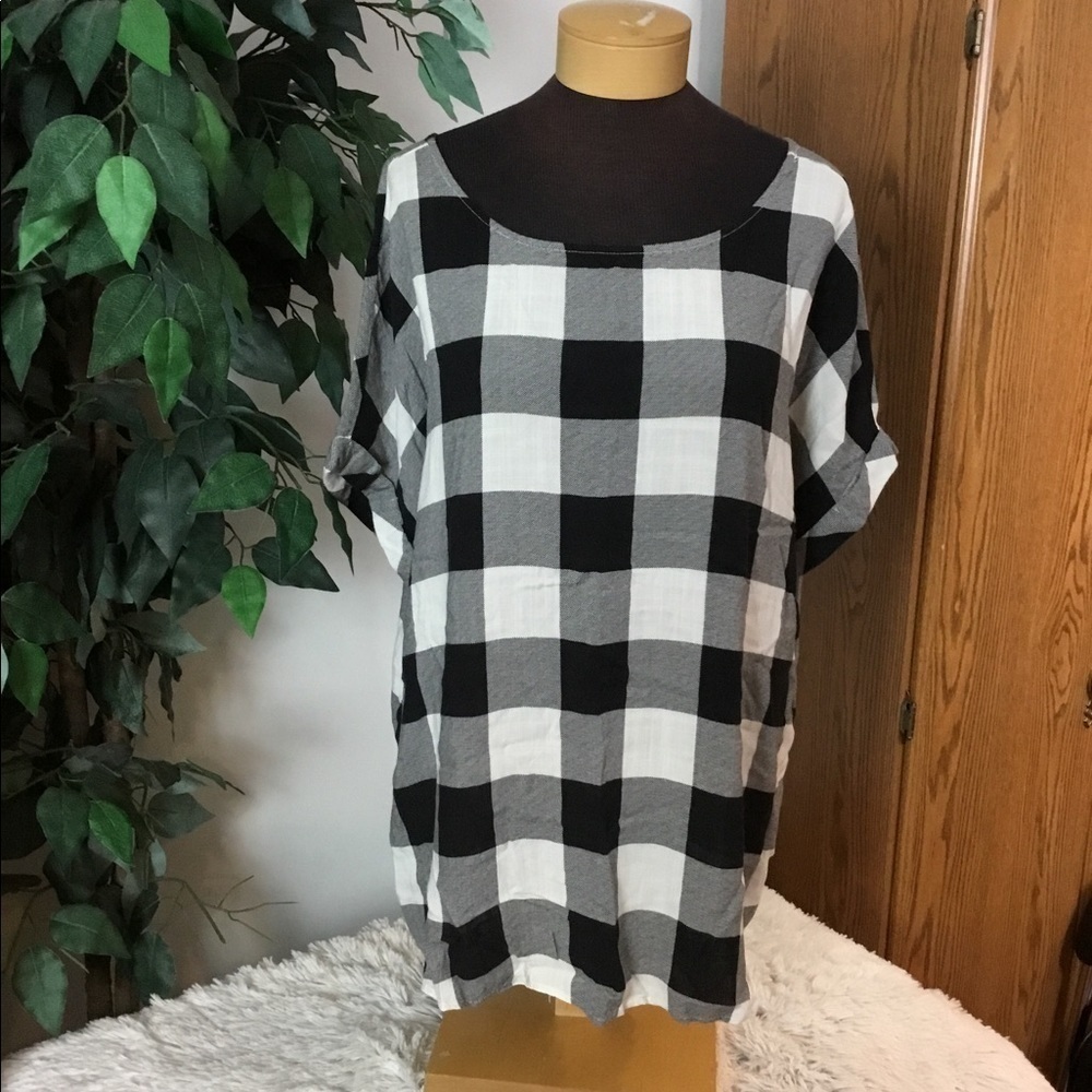 ROCK & Republic XXL black gray white plaid short sleeve blouse